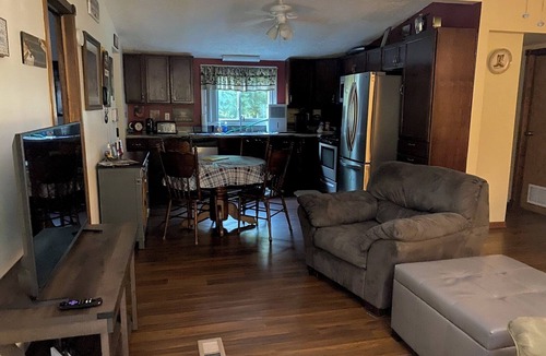 Colleton County House | Quiet and in the country.