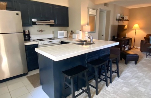 Seabrook Island Condo | Quiet cozy villa overlooking tennis walk to pool