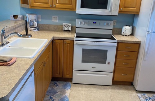 South Island Condo | Quiet end of the island