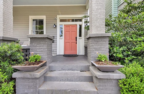 Historic Downtown Savannah Apartment | Quiet Renovated Apartment Close to Forsyth with Parking by Lucky Savannah