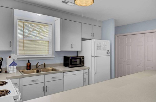 Sullivan's Island House | Rare Sullivan's Island Home, Block to Beach!