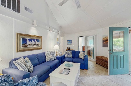 Night Heron Condo | Recently Updated Resort Villa with WiFi & Pool - Quick Walk to Beach