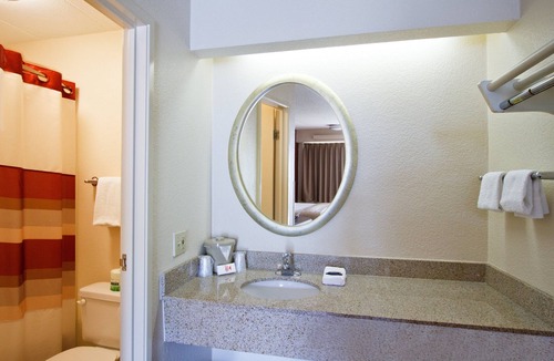 North Charleston Hotel | Red Roof Inn North Charleston Coliseum