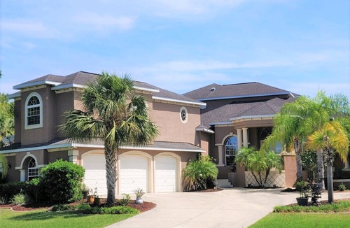 Dixie Shores House | Resort Style Pool, Dock, Pickleball, Kayaks, + so much more!