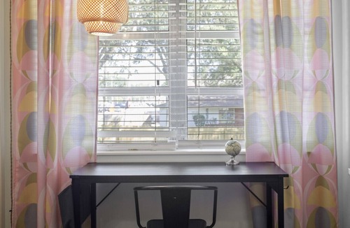 Whitehaven House | Retro Retreat*Walk to Graceland*Free Parking &Wifi