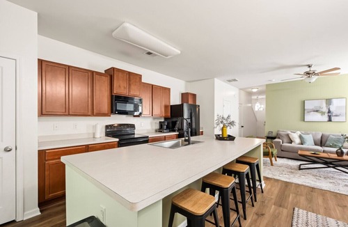 North Charleston Villa | Rocking Oak Cottage of Charleston