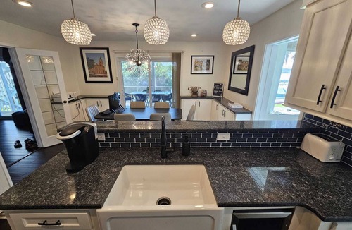 Hanahan Villa | Romantic Waterfront Villa w/ Separate In-Law Suite. Wifi, Kayak, Pet-Friendly!