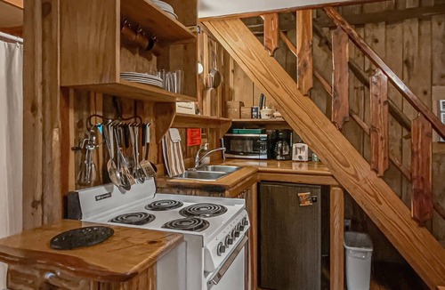 Bruno Cabin | Rustic 2-bedroom cabin near Buffalo River National Park - Morning Star Cabin
