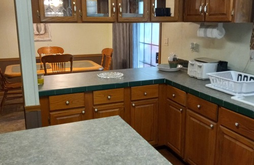 Morrilton House | Rustic Hide Away House near Petit Jean State Park!