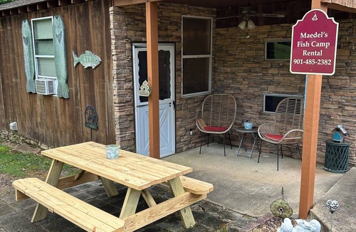 Como Cabin | Sardis Fish Camp north side near Holiday Lodge/Teckville, 1 mile from boat ramp