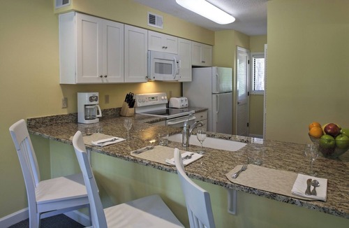 Shipyard Plantation Villa | Scenic 2BR Stay w/Deck, BBQ Area + Quick Access to Island Trails & Beaches