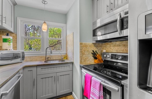 Tarpon Pond Cottage | Seabrook Exclusives | 502 Tarpon Pond
