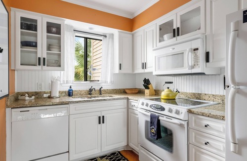 Seabrook Island Villa | Seabrook Marsh Views | Amenity Card! | Pool Access
