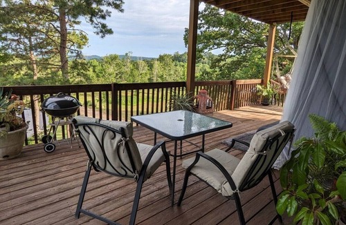 Oden Apartment | Second level glamping deck with stunning mountain view!