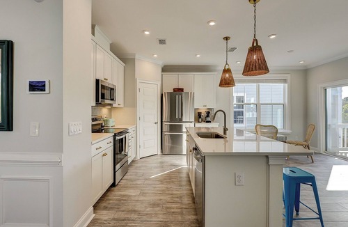 Palmetto Dunes House | Serene Beach Home w/private pool & Tesla Charger – Walk to Port Royal Sound!