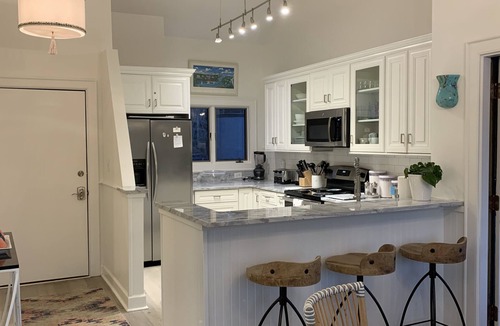 Kiawah Island Villa | Serenity Over the Lagoon- 3 BR/3 BA Villa w/Lagoon Views! 8 Min walk to Beach!