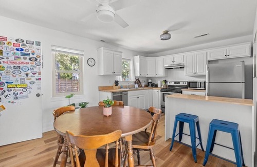 Old Village House | Shem Shack-Old Village, 5 mins to Beach