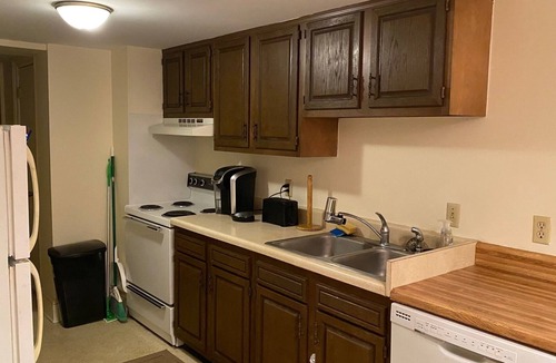 Historic Downtown Savannah Apartment | Short term-LongTerm: Choose. Rates &dates available vary. inquire for pricing
