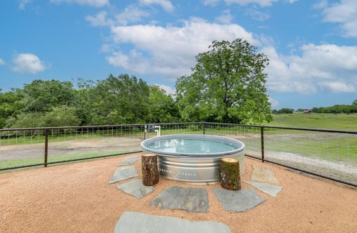 Schulenburg House | Sip, Fish & Relax Fireside: Serene Schulenburg Gem