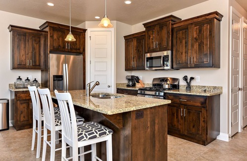 St. George Villa | Sleeps 14, 3BR on 18th Hole w/Fire Pit & Loft