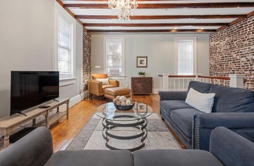 Historic District - North House | Sleeps 26! Walk To River Street-Bars-Shopping-1-5