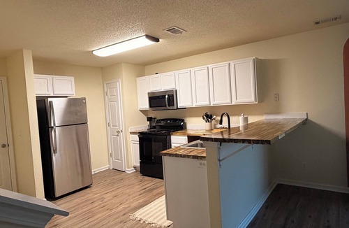 Port Wentworth House | Soulful Retreat 4BR Mins to Airport & Downtown