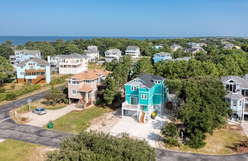 Monteray Shores House | Soundside home in Corolla w/pool, hot tub, & plenty of community amenities!