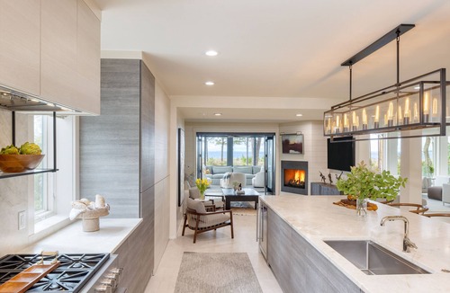 South Beach House | South Beach Serenity by AvantStay | Private Pool + Beachfront