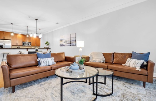 Old West Broad Neighborhood House | South Historic District 2BDR | The Juliette
