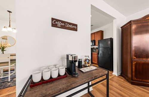 Ladson Villa | Southern Oak Cottage