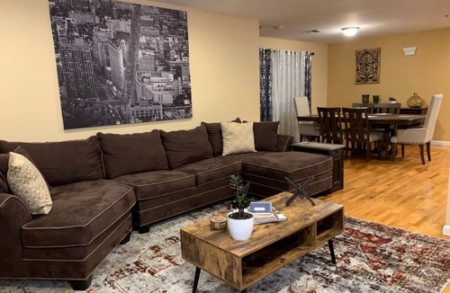 North Bergen Condo | Spacious 3 BR Apartment - NYC Skyline Views Nearby