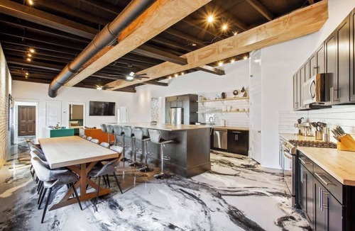 South 7th Ward House | Spacious Group Loft with Hot Tub by French Quarter