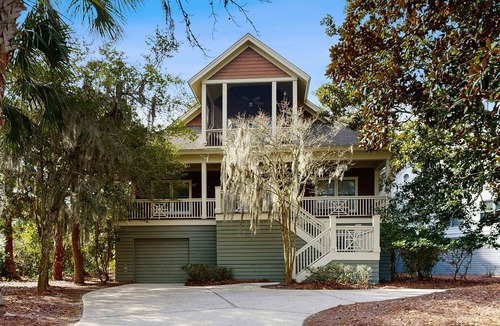 Vanderhorst Plantation House | Spacious home with pool - walk to beach & golf