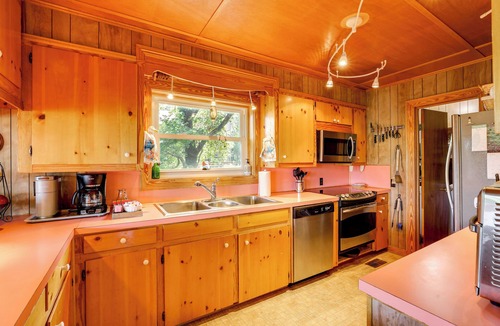 Green Pond House | Spacious Riverfront Cottage w/Dock in Green Pond!
