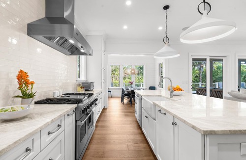 Vanderhorst Plantation House | Spectacular new rental home close to Ocean Course