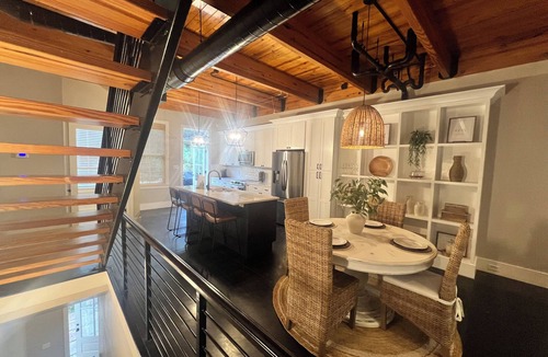 Habersham House | Stay Awhile in Habersham