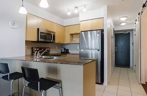 Downtown Toronto Condo | Steps to Everything: Prime Downtown Toronto 2BR/2BA with Included Parking