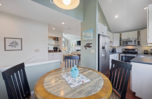 Seabrook Island House | Steps to the Beach on Seabrook! Family Favorite w/Club Access