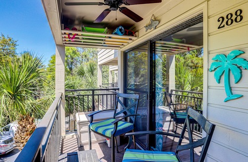 Hilton Head Island Condo | Stunning Newly Renovated Condo w/Ocean View & Shared Pool - Close to the Beach