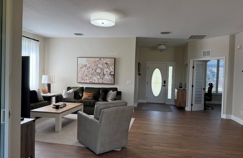 Fellowship House | Stunning, updated 3 bdrm/2ba - 3mi to World Equestrian Center - On golf course