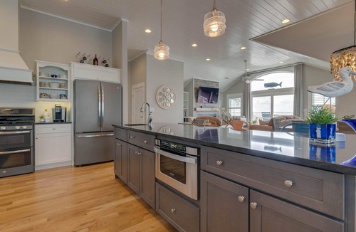 Corolla Light House | Stunning Views With Pool, Family Room, Resort Perks