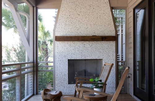 Palmetto Bluff House | Stylish townhome with Views of Lake Bales
