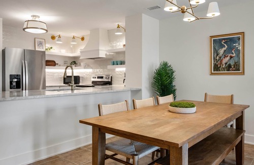 Isle of Palms Villa | Summer House 109 - 30 Seconds to Sand!