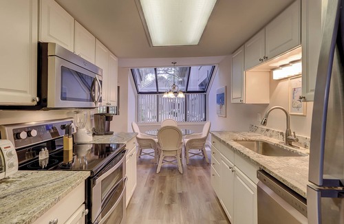 Shipyard Plantation Villa | Sunset Rentals | Beachwalk 140 | Dog Friendly