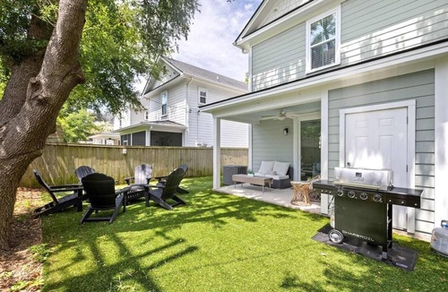 Mount Pleasant House | Sweet Retreat, Old Village, 5 Mins to Dtwn