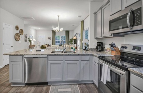 Columbia House | The Augusta Cottage| 3BR/2BA in the Heart of WECO