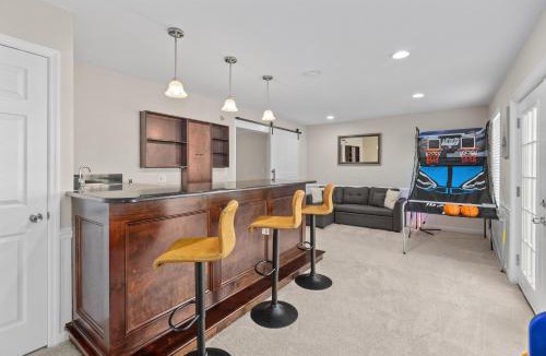 North Charleston House | The Blue Angel-In Ground Pool