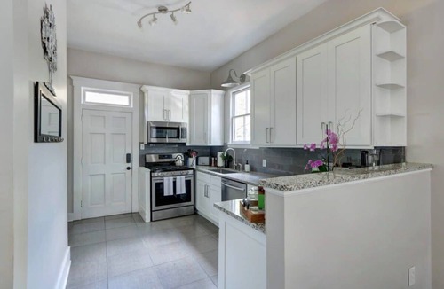 Historic District - North Apartment | The Broad House, Historic | Renewed | Cozy