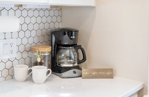 Cannonborough Elliotborough House | The Charleston Suites: The Emerson Suite
