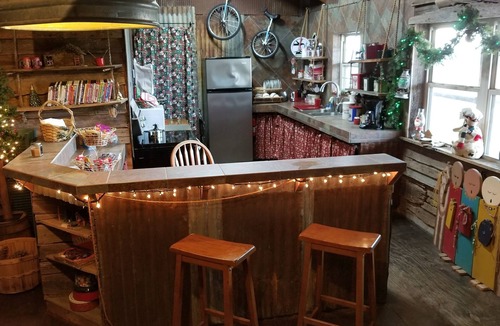 Cecil Cabin | The Christmas Cabin at Christmas Tree Lane a real farm! Hallmark experience!
